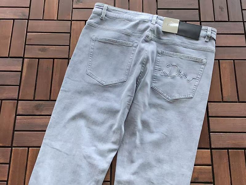 D O Jeans · 5