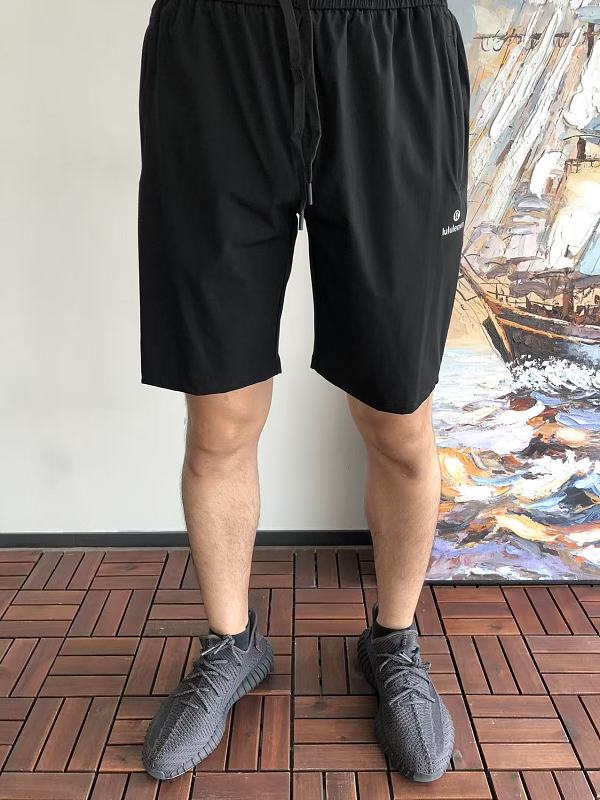 L Ul M N Shorts 4