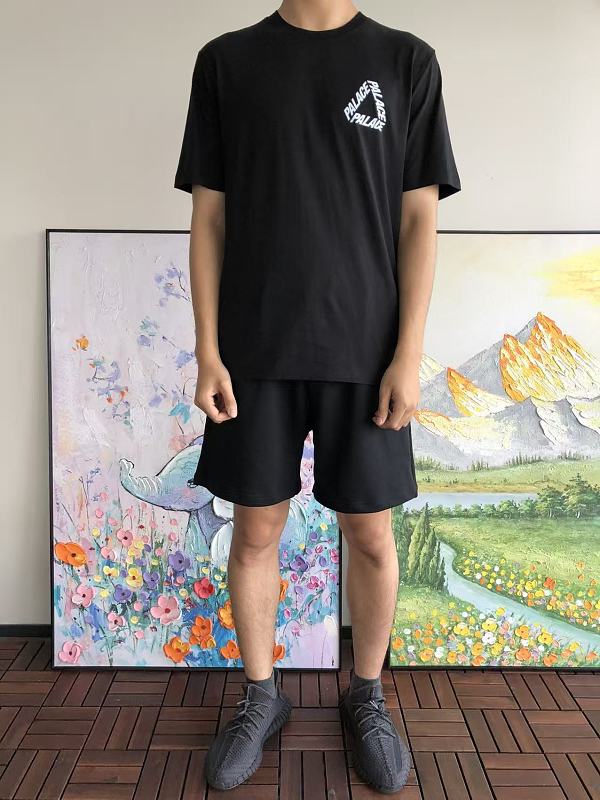P La E T-shirt · 3