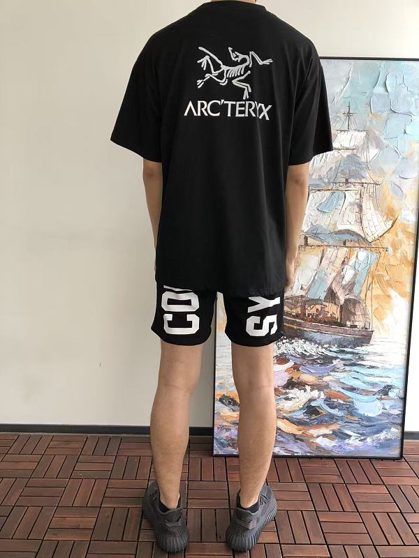 A T Yx T-shirt · 4