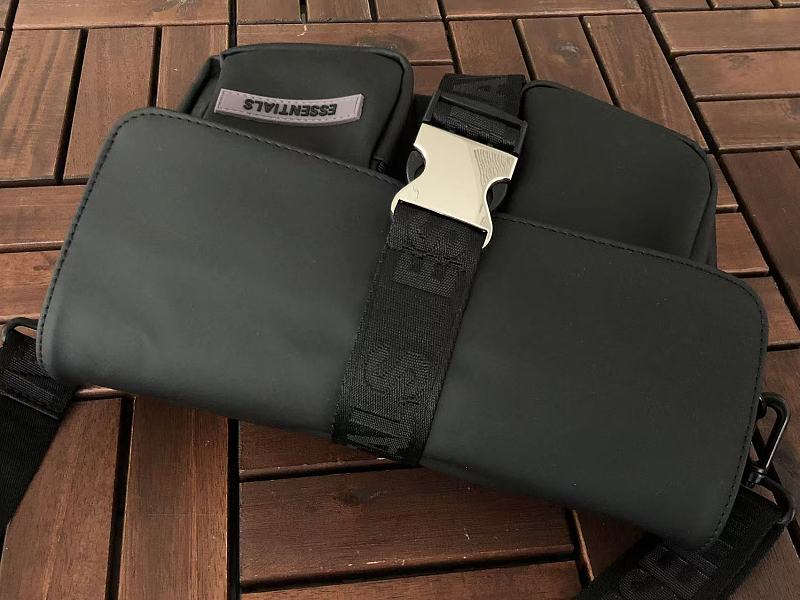 Essentials Bag 12
