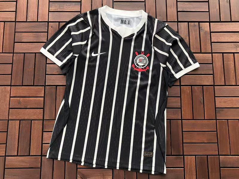 Football T-shirt · 5