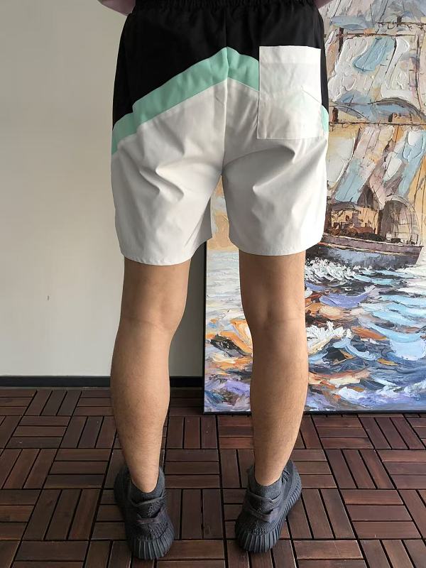 R U E Shorts · 5