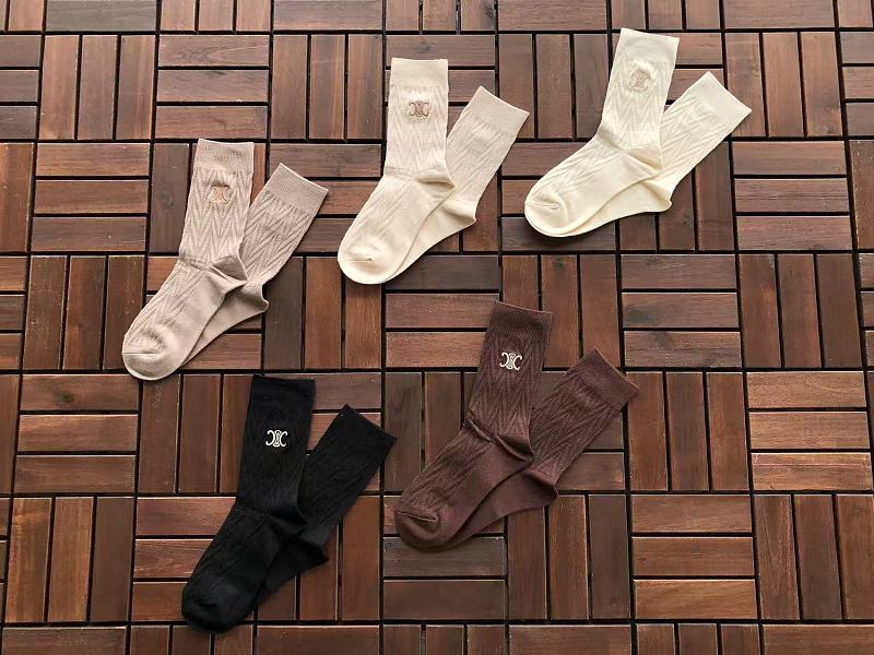 C Li E Socks · 3