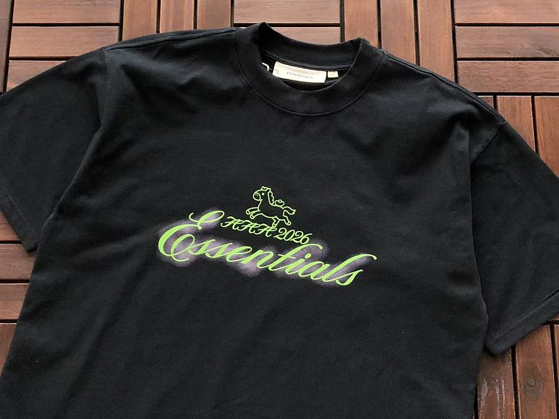 Essentials T-shirt 11