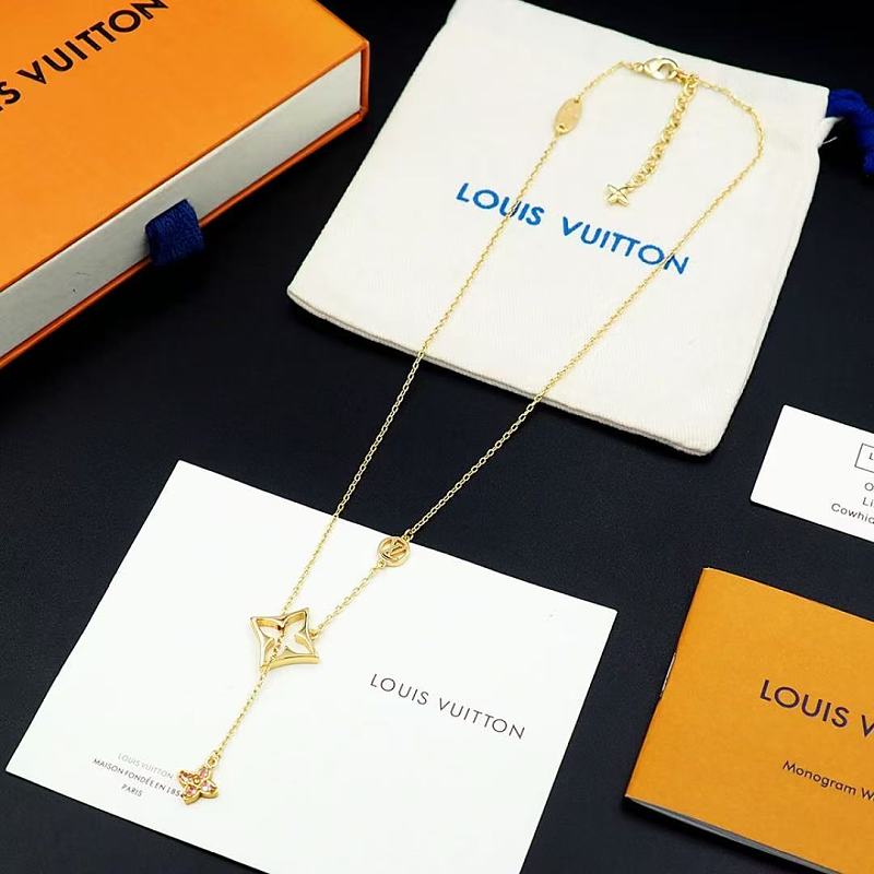 L Jewelry · 6