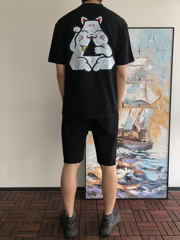 P La E T-shirt · 5
