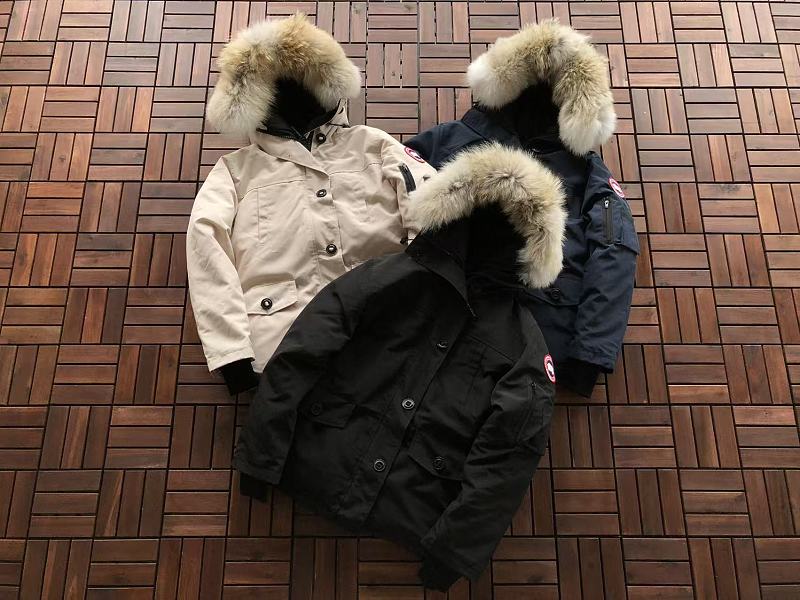 C N A G Ee Down Jacket · 4