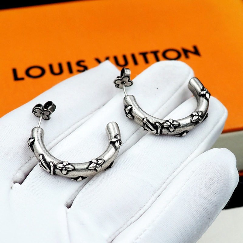 L Jewelry · 2
