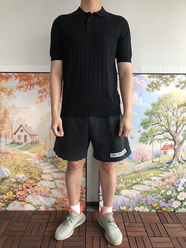 L C St T-shirt Sweater · 5