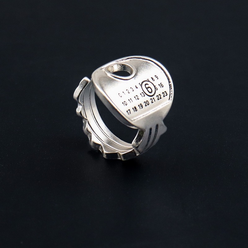 M Is N M R Ie A Jewelry · 5