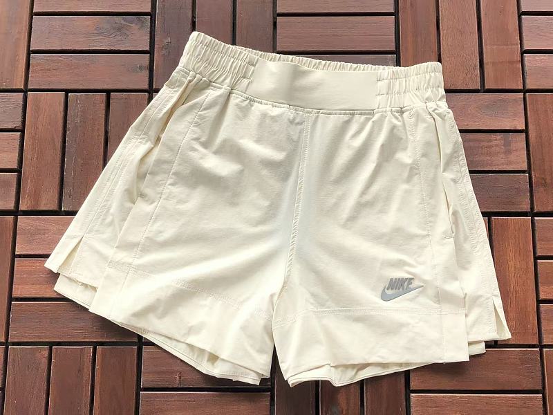 Nike Shorts Woman 6