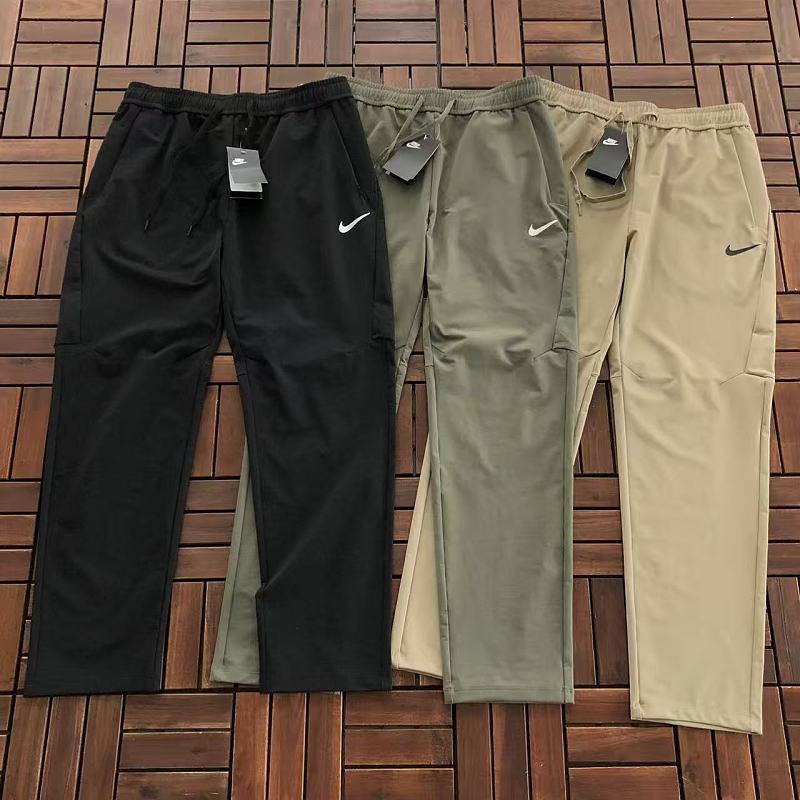 Nike Trousers · 3