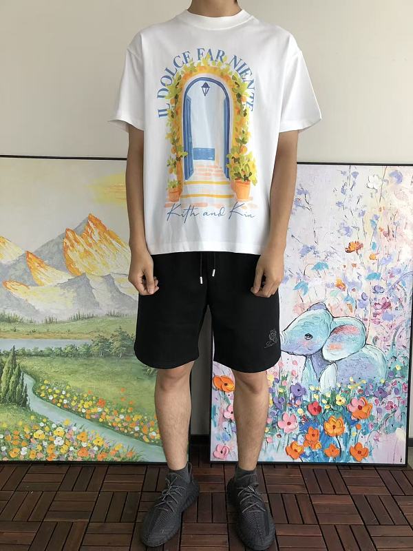 K T T-shirt · 4