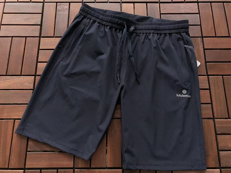 L Ul M N Shorts 11