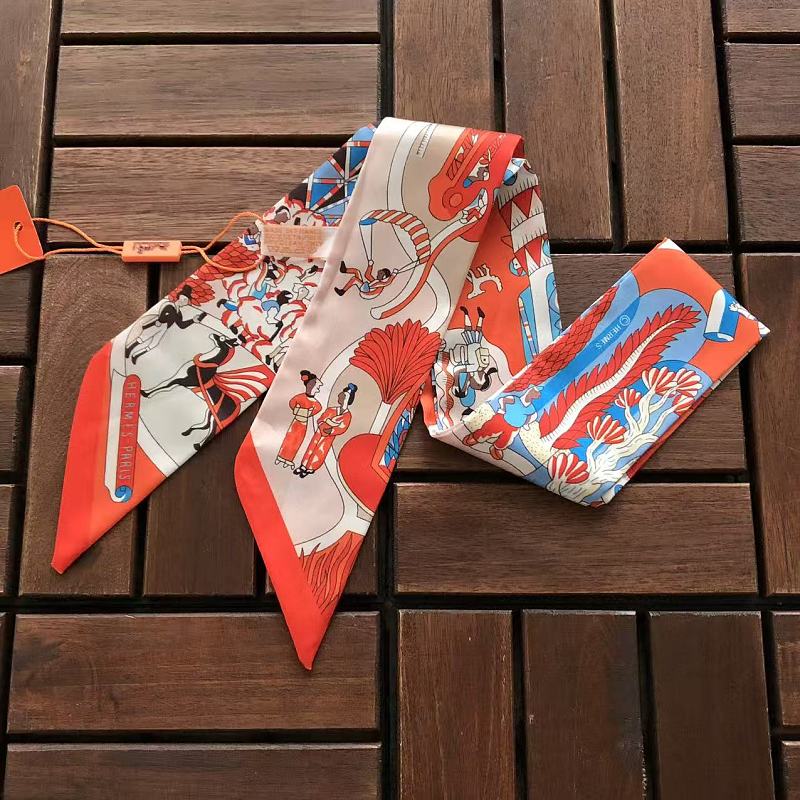 H R E Scarf 2