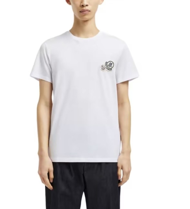 M R T-shirt · 3