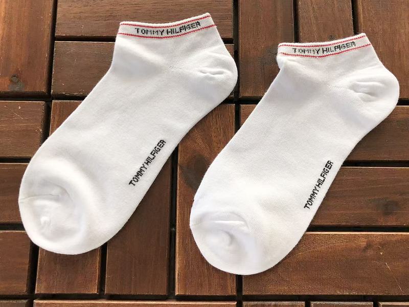 T H R Socks 5