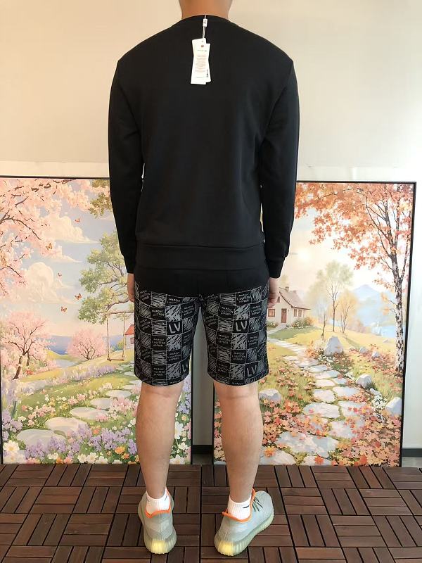 L C St Sweater · 5
