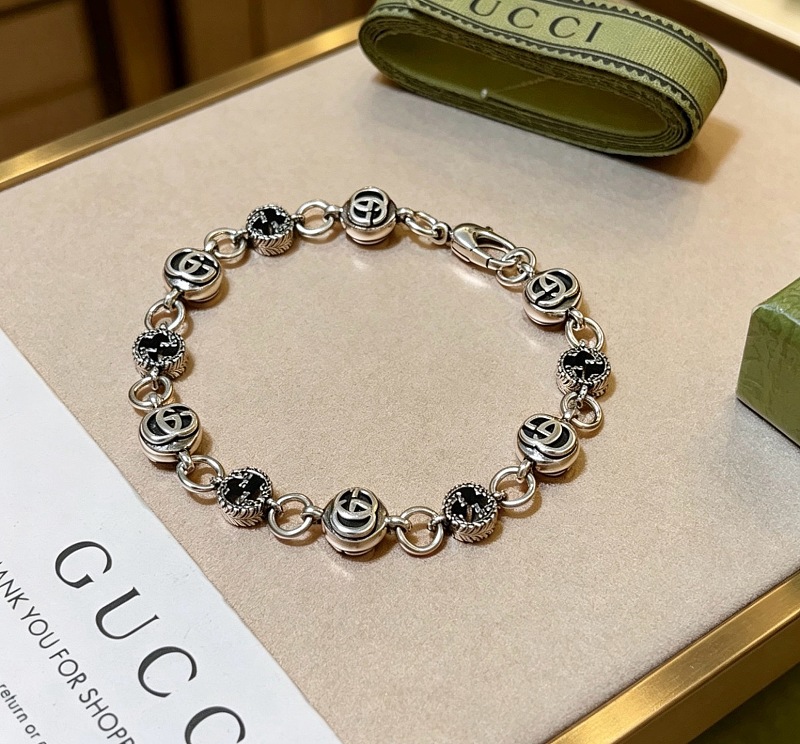 G C I Jewelry · 4