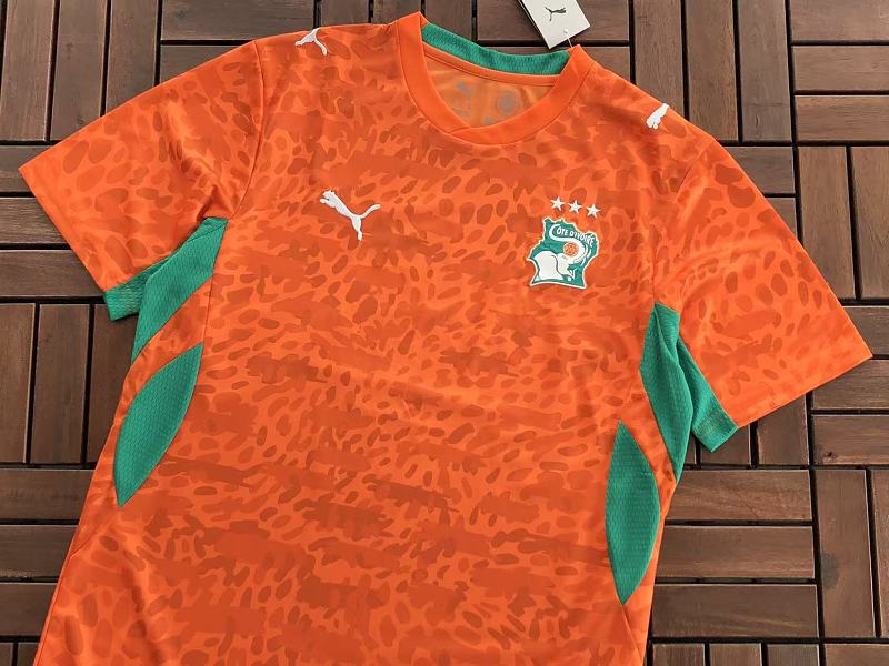Football T-shirt · 6