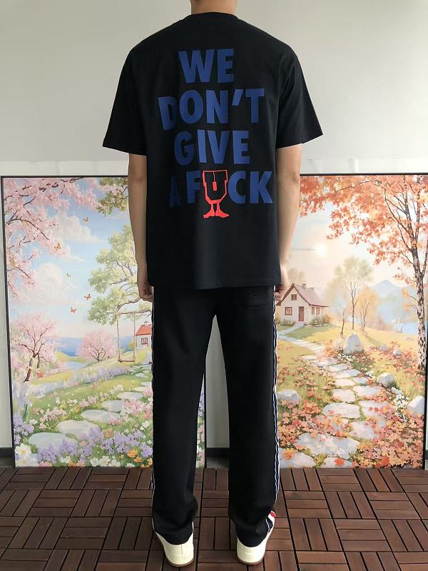 Undefeated T-shirt · 4