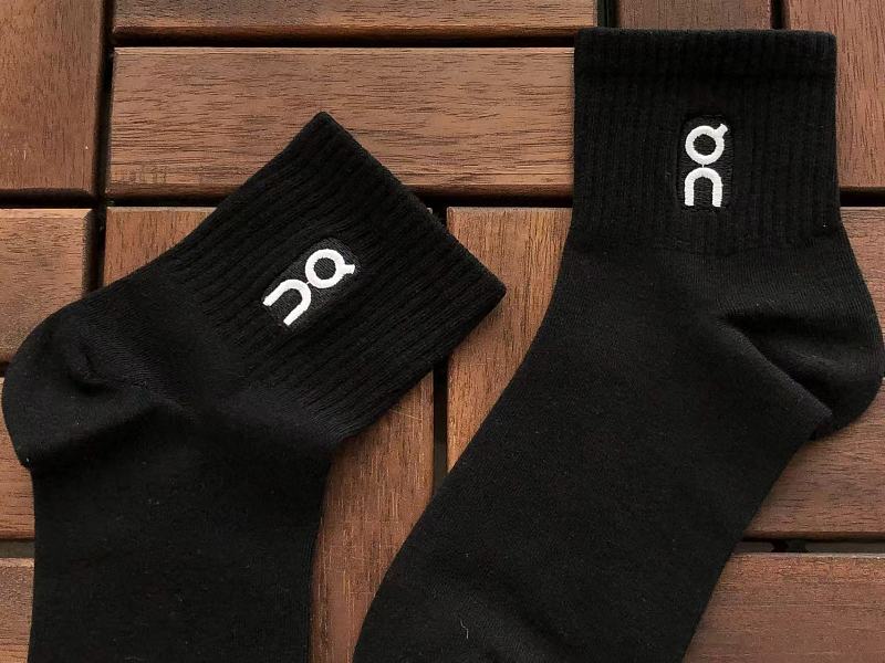 On Ru I G Socks 12