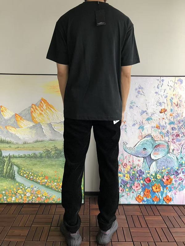 A T Yx T-shirt · 4