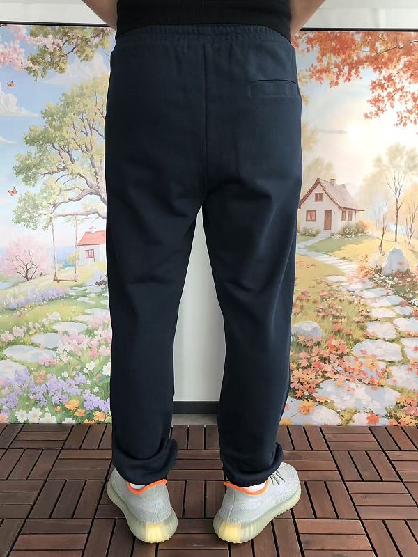 L C St Trousers · 4