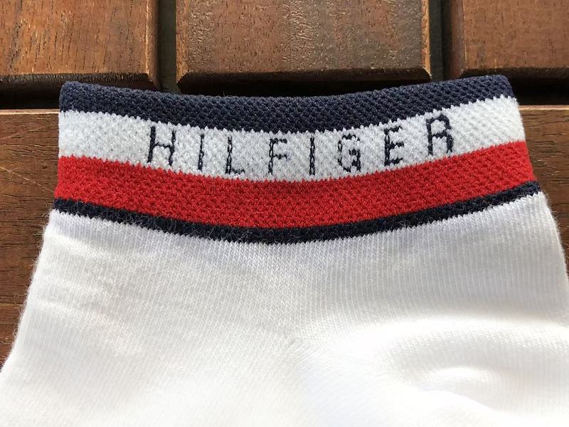 T H R Socks 7