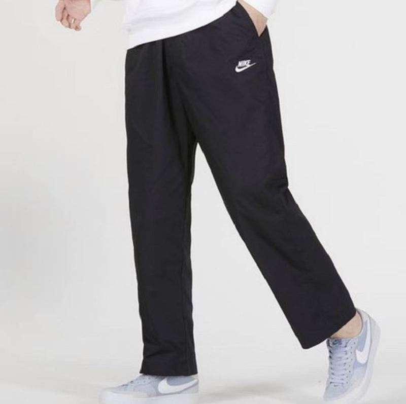 Nike Trousers · 3