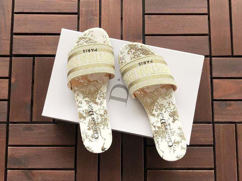 D O Slippers 4
