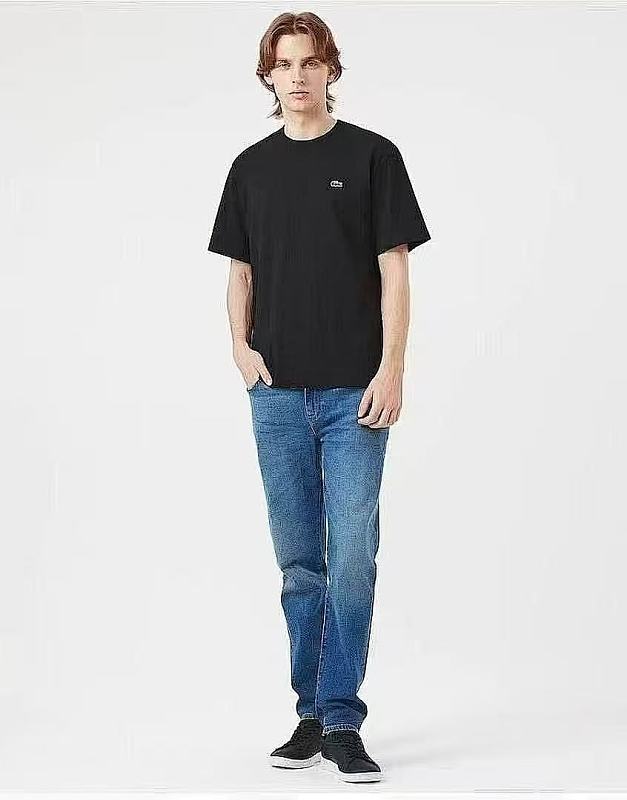 L C St T-shirt · 5