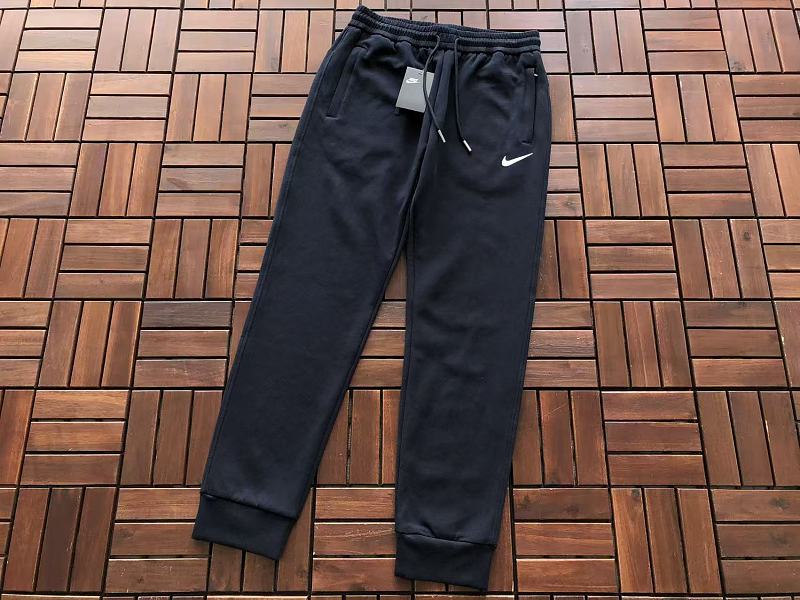 Nike Trousers 8