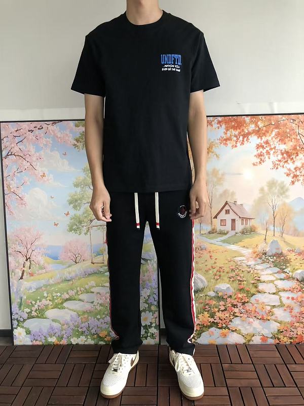 Undefeated T-shirt · 3