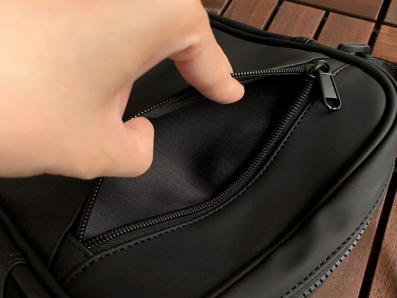 Essentials Bag 12