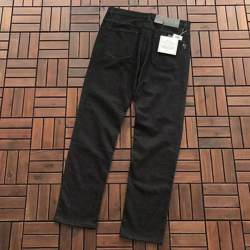 Z G A Jeans · 5