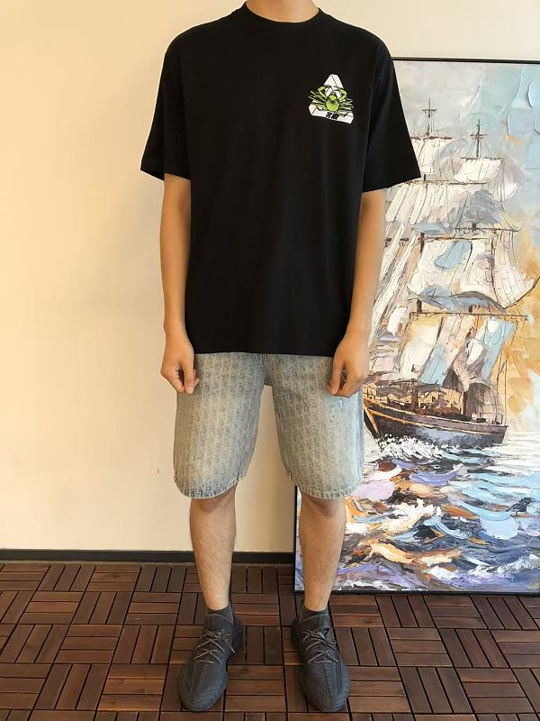 P La E T-shirt · 3