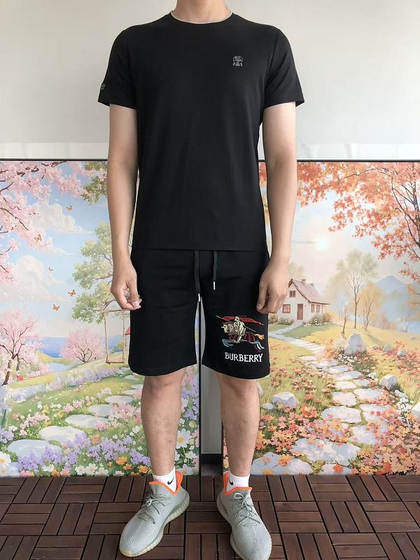 Br N L O C Ci L I T-shirt · 4
