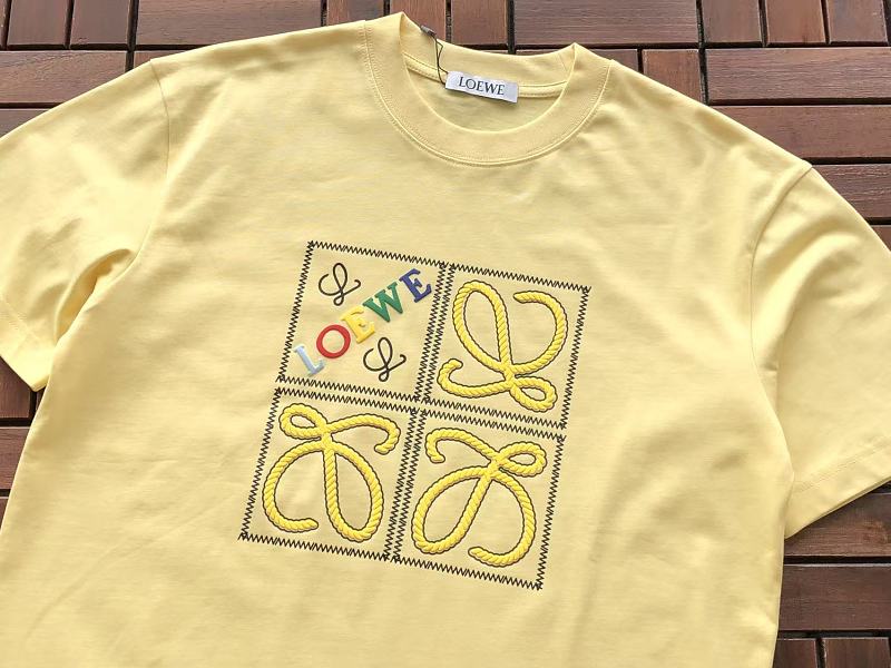 L E T-shirt 12