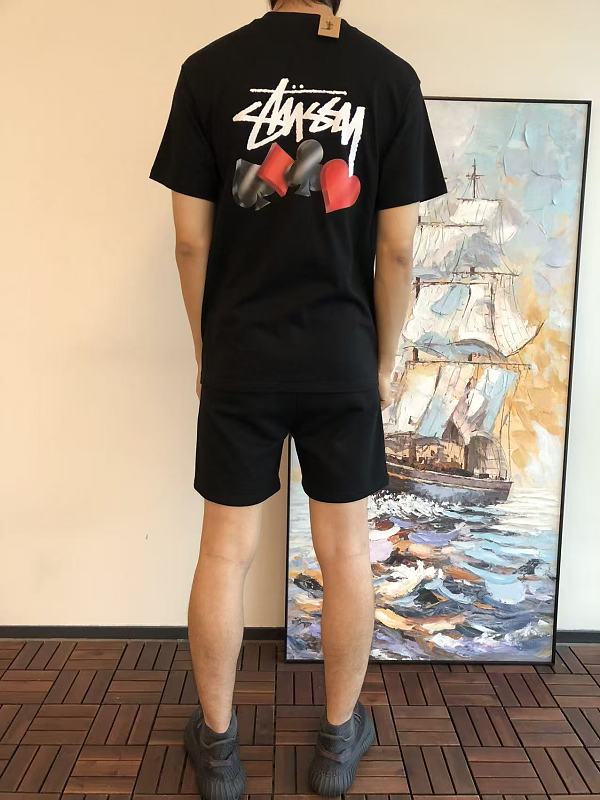 St S Y T-shirt · 4