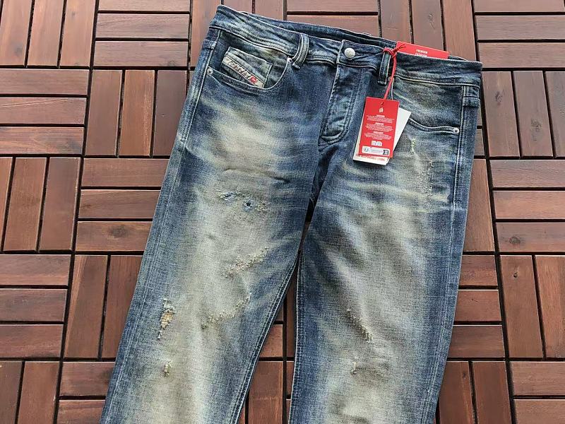D E E Jeans · 5