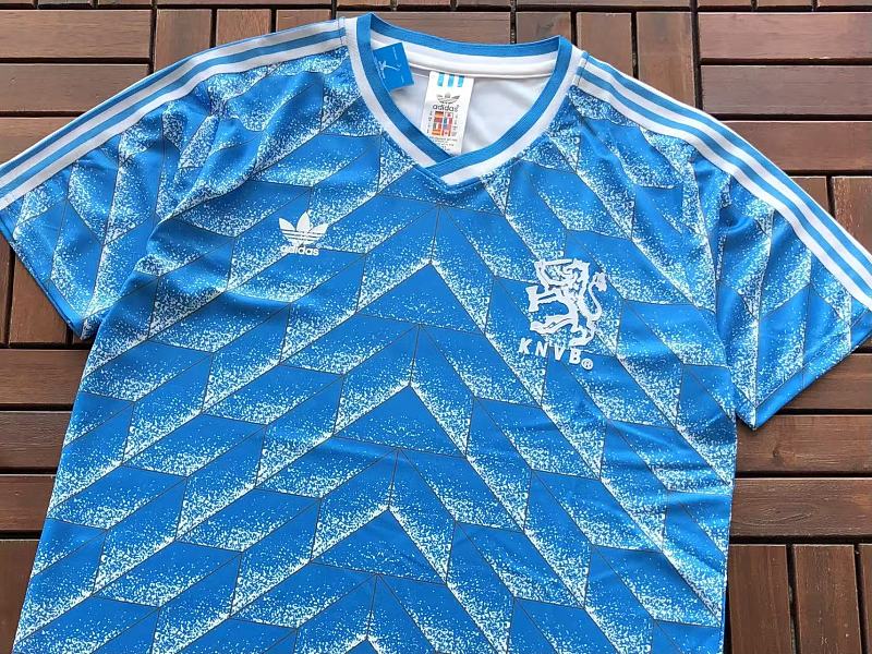 Football T-shirt · 6