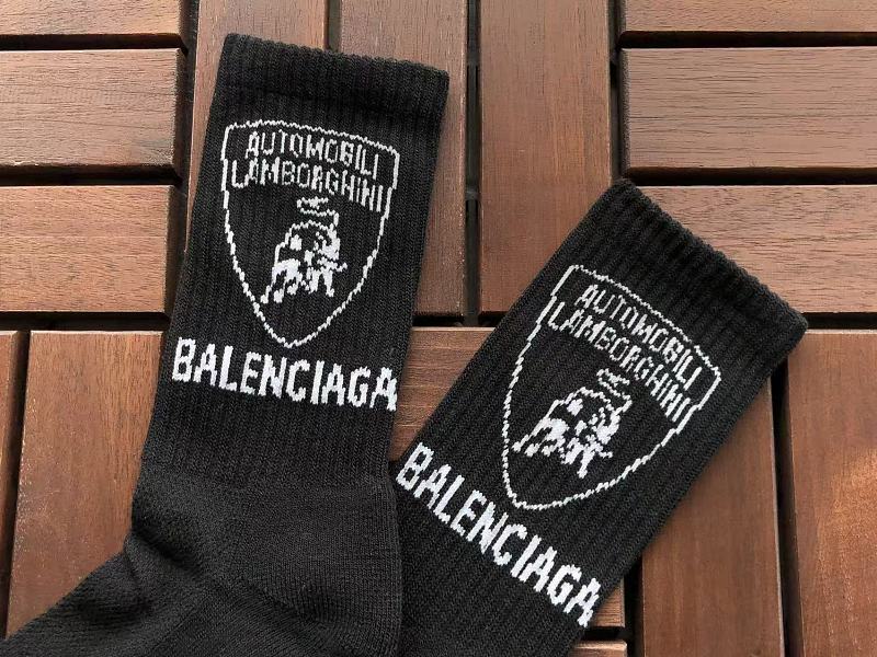 B L Ia A Socks 7