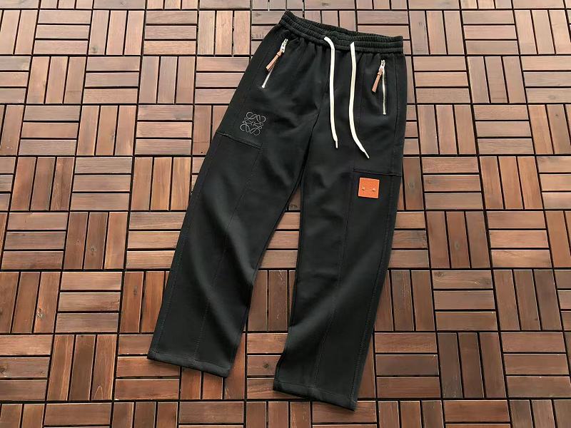 L E Trousers · 4