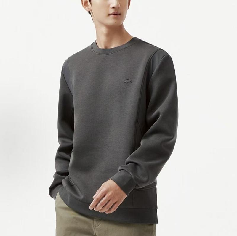 L C St Sweater · 4