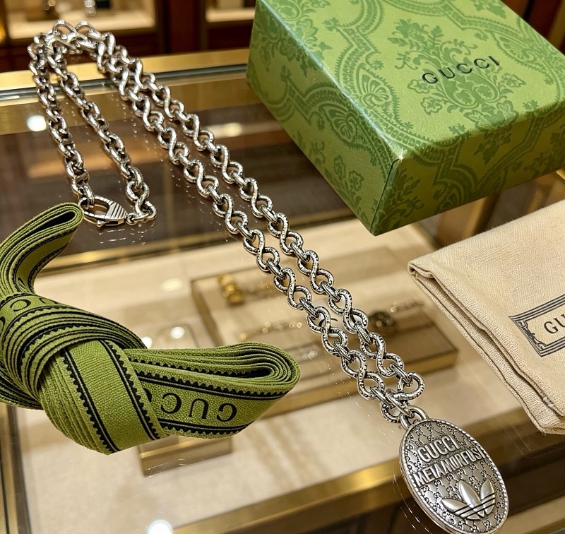 G C I & Di As Jewelry · 3