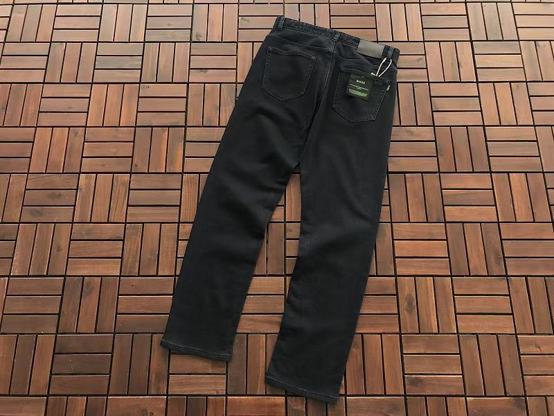 H G B S Jeans · 6