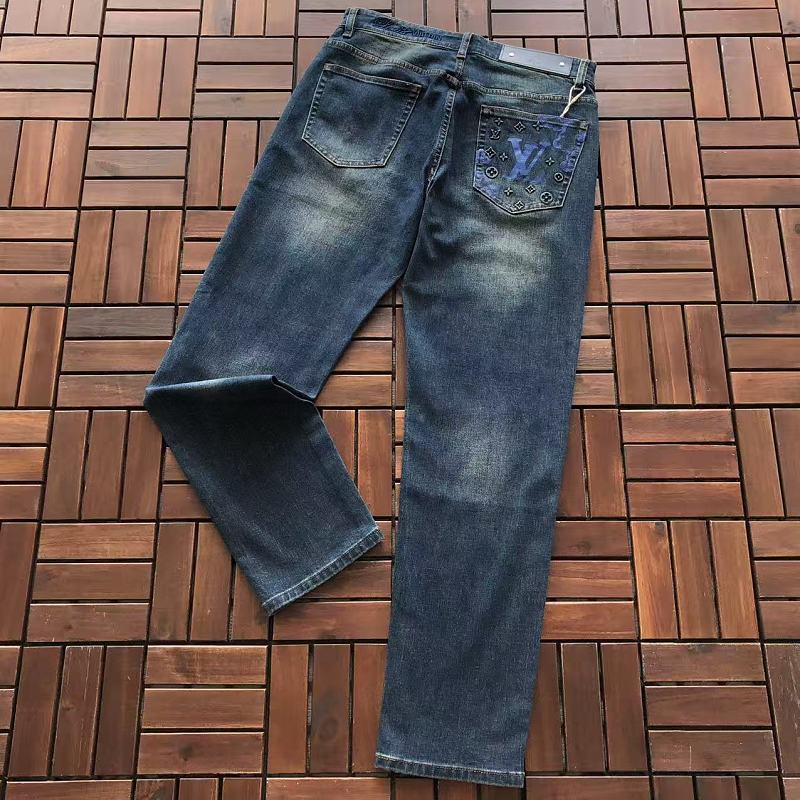 L Jeans · 5