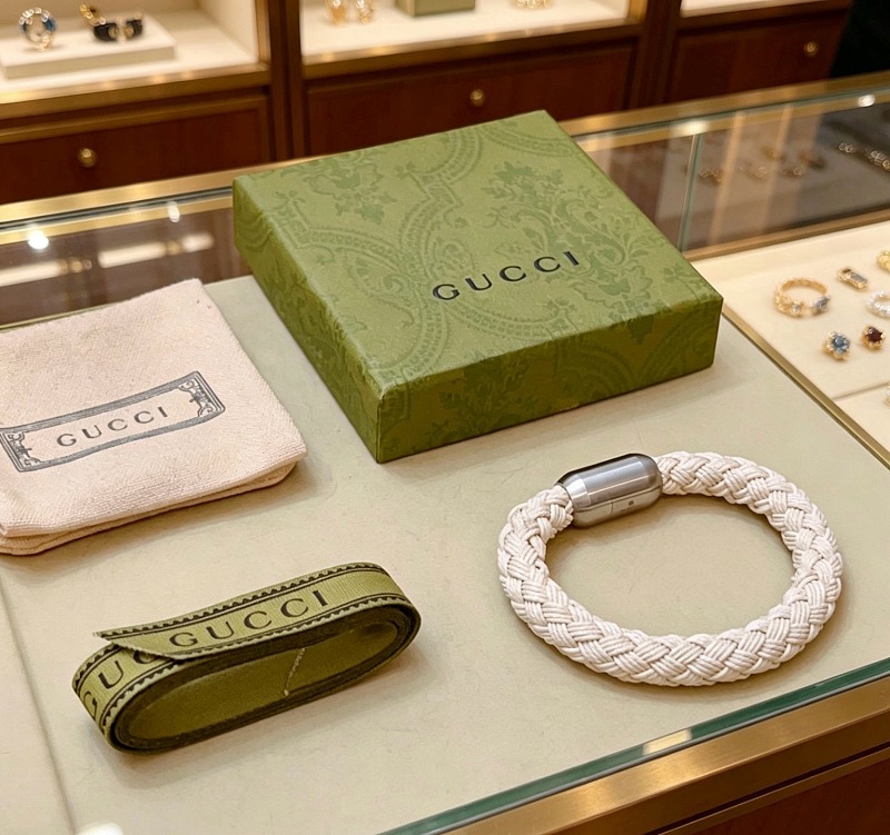 G C I Jewelry · 4